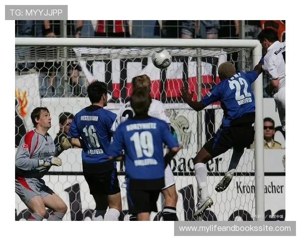 切尔西防线磨合仍不稳定，对联赛竞争格局产生阶段性影响